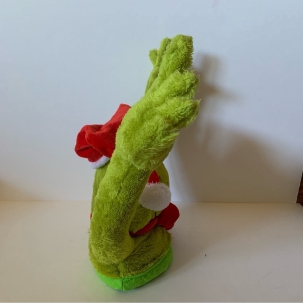 NWT. DR. SEUSS The Grinch Plush Tree Topper - Picture 8 of 8